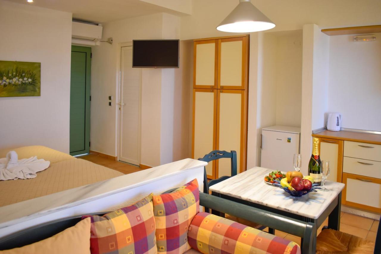 העיירה סקיאתוס Hotel Dafni מראה חיצוני תמונה