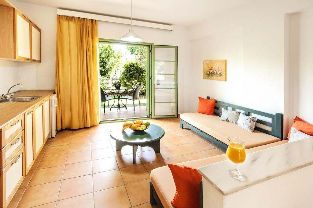 העיירה סקיאתוס Hotel Dafni חדר תמונה